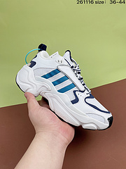 特价80ConsortiumxAdidasMagmurNaked阿迪达斯世界巡游限定联名款3M反光复古老爹鞋官方货号G54685来自丹麦的知名球鞋店铺NAKED携手adi